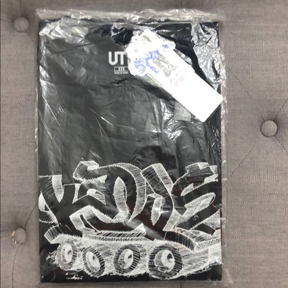 KAWS X UNIQLO